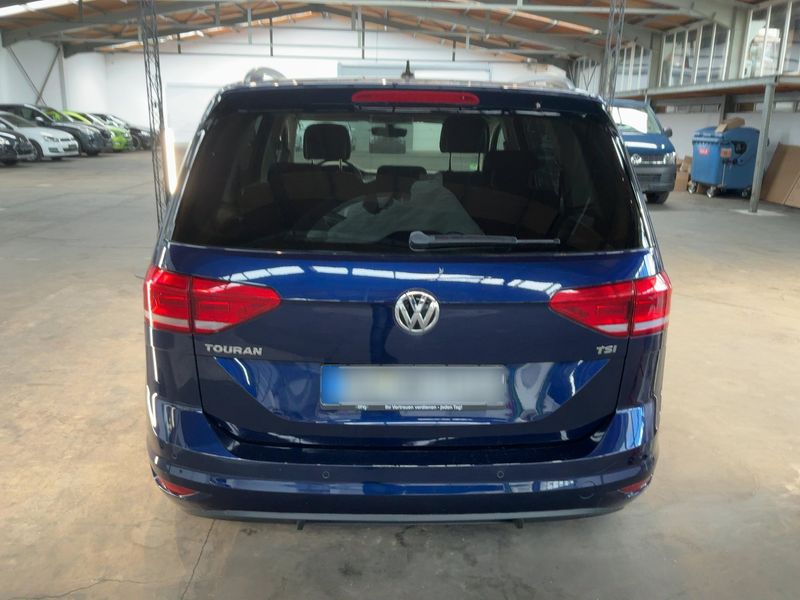Volkswagen Touran 1.2 TSI Comfortline BlueMotion Tech 2015 – снимка 7