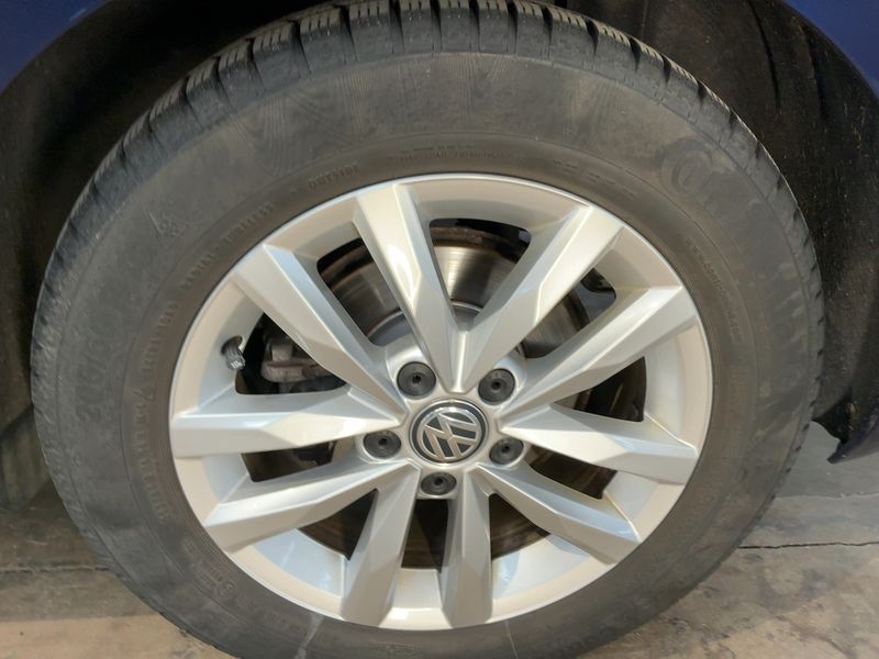 Volkswagen Touran 1.2 TSI Comfortline BlueMotion Tech 2015 – снимка 5