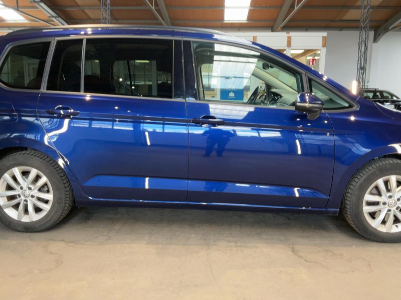 Volkswagen Touran 1.2 TSI Comfortline BlueMotion Tech 2015 – снимка 10