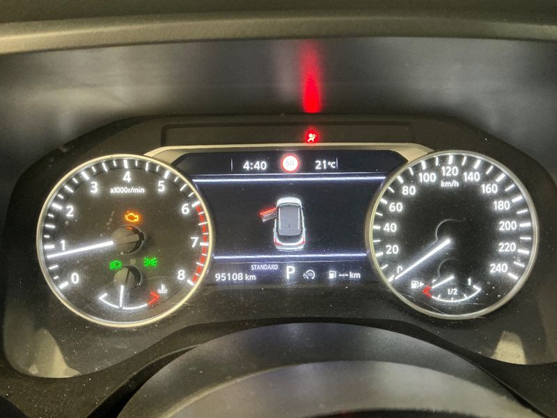 Nissan Qashqai 1.3 DIG-T Mild-Hybrid Acenta 2022 – снимка 18