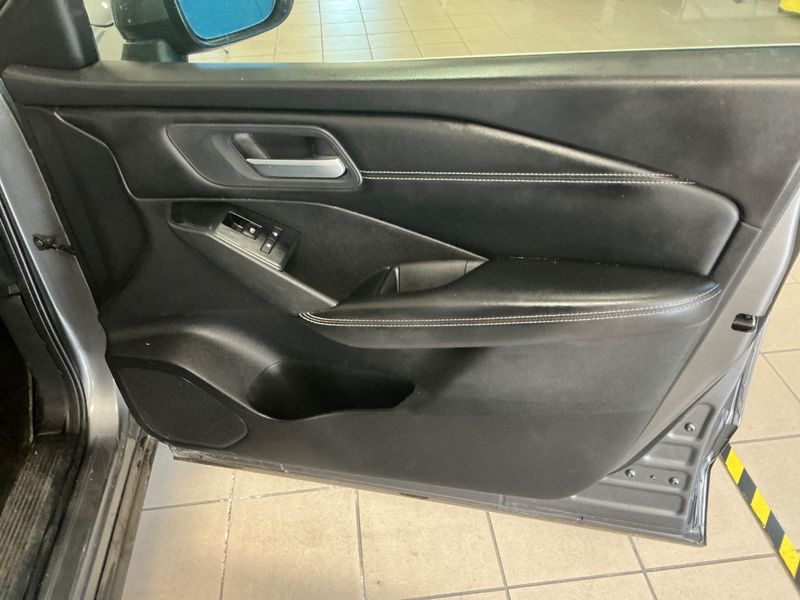 Nissan Qashqai 1.3 DIG-T Mild-Hybrid Acenta 2022 – снимка 27