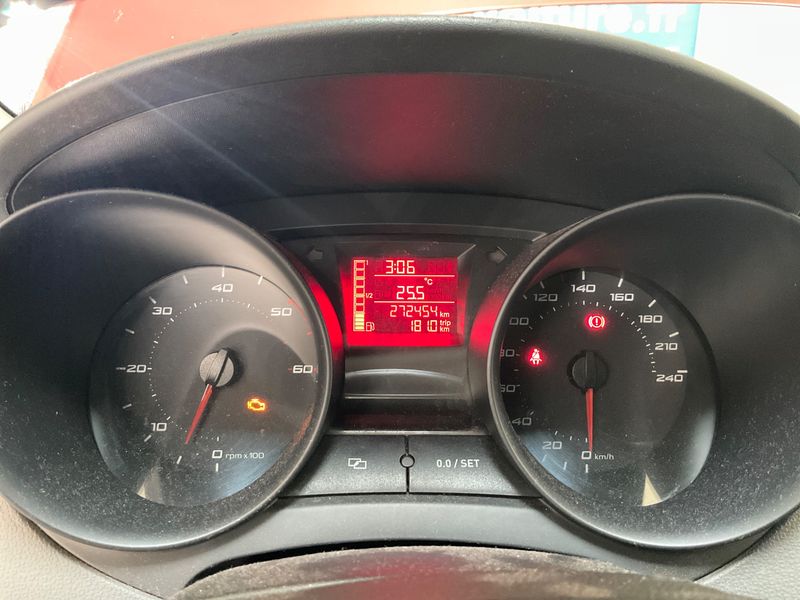 Seat Ibiza 1.2 TDI Reference 2011 – снимка 4