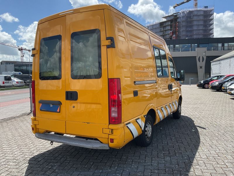 Iveco Daily 2.3 Diesel GKa 35- C 10 2004 – снимка 2