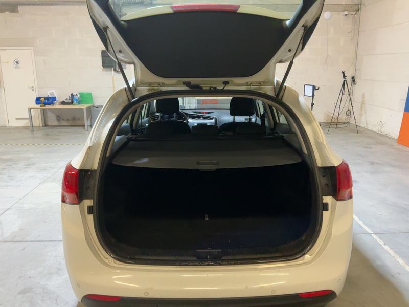 Kia cee'd 1.4 Attract 2016 – снимка 15