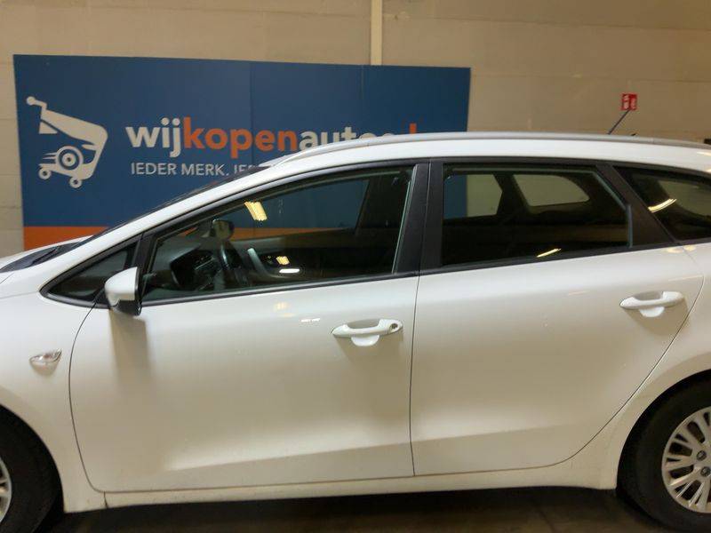 Kia cee'd 1.4 Attract 2016 – снимка 4