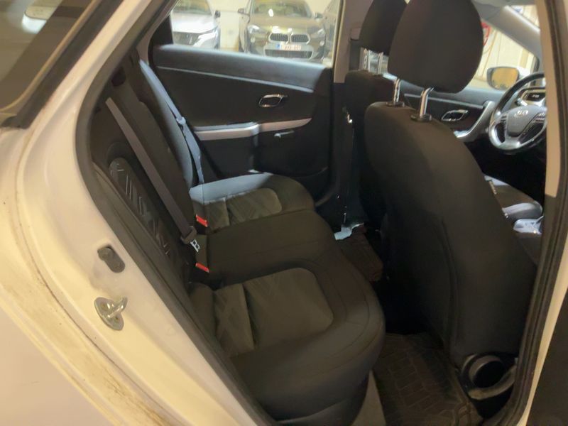 Kia cee'd 1.4 Attract 2016 – снимка 19