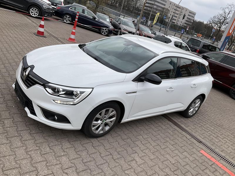 Renault Megane 1.3 TCe Limited 2019 – снимка 1