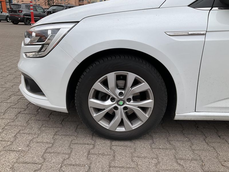Renault Megane 1.3 TCe Limited 2019 – снимка 3