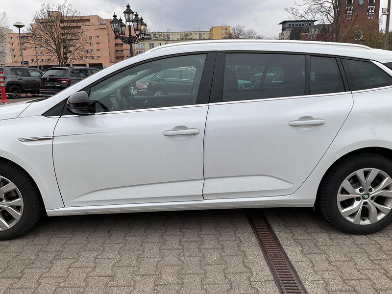 Renault Megane 1.3 TCe Limited 2019 – снимка 4