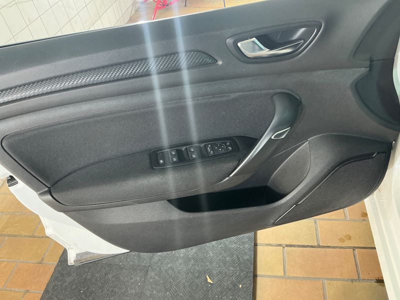 Renault Megane 1.3 TCe Limited 2019 – снимка 30