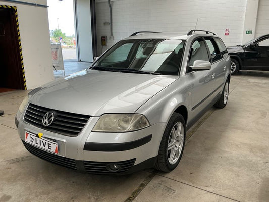 Volkswagen Passat 1.9 TDI Comfortline 2001 – снимка 1