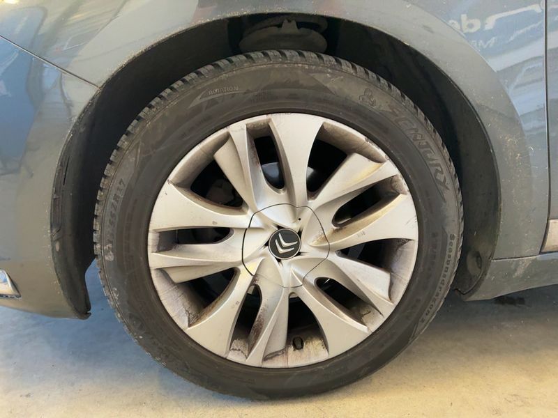 Citroen DS5 1.6 Blue-HDi SoChic 2014 – снимка 3