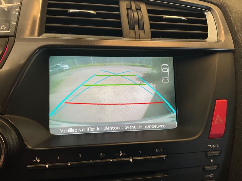 Citroen DS5 1.6 Blue-HDi SoChic 2014 – снимка 35