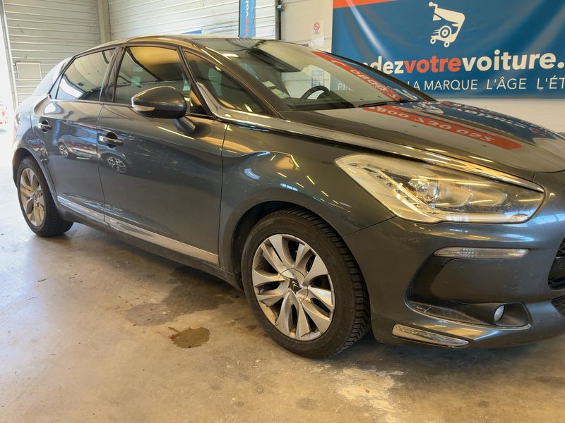 Citroen DS5 1.6 Blue-HDi SoChic 2014 – снимка 12