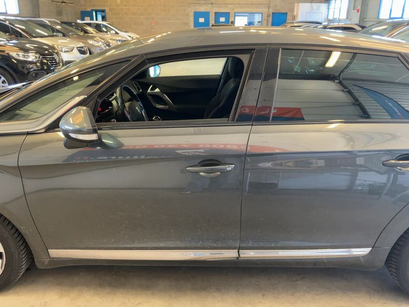 Citroen DS5 1.6 Blue-HDi SoChic 2014 – снимка на щета 4