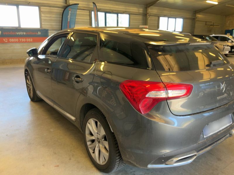 Citroen DS5 1.6 Blue-HDi SoChic 2014 – снимка 6
