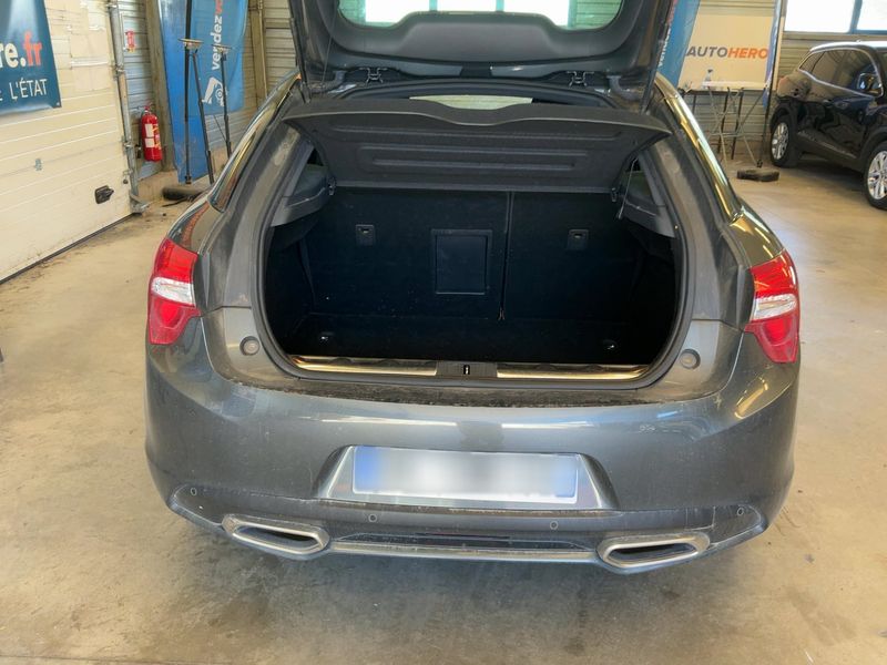 Citroen DS5 1.6 Blue-HDi SoChic 2014 – снимка 15