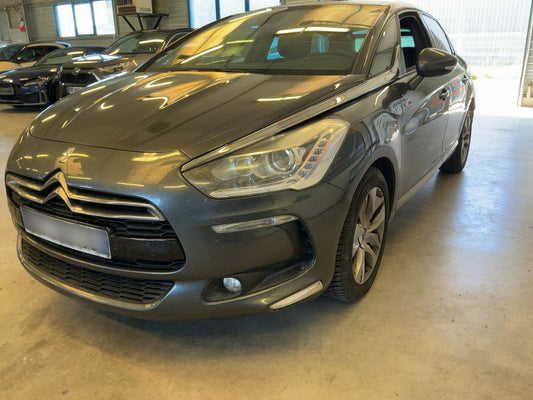 Citroen DS5 1.6 Blue-HDi SoChic 2014