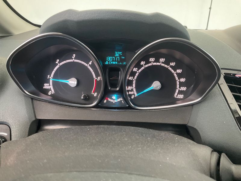 Ford Fiesta 1.5 TDCi Titanium 2017 – снимка 18