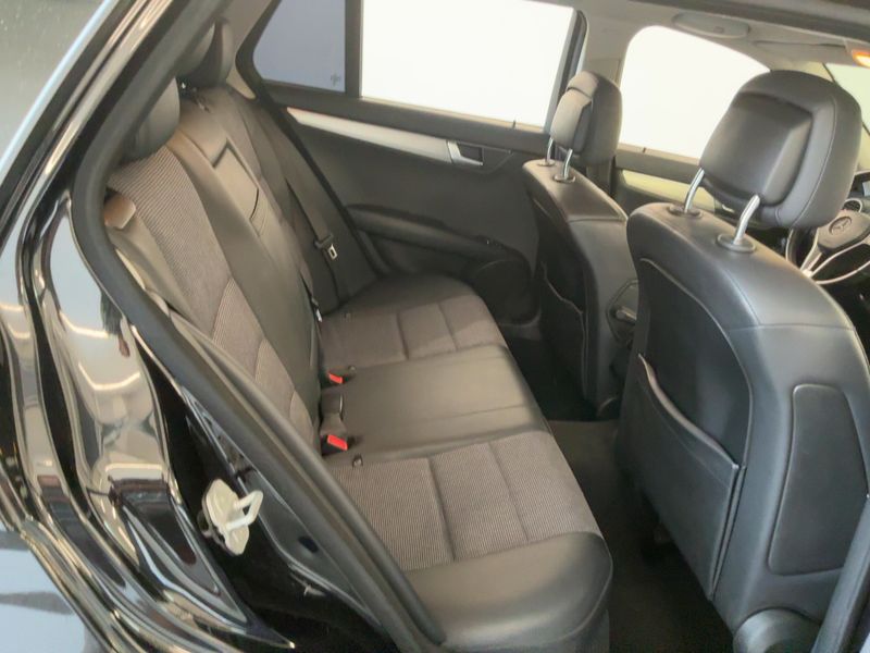 Mercedes-Benz C-Klasse C 180 CGI T BlueEfficiency Avantgarde 2014 – снимка 19