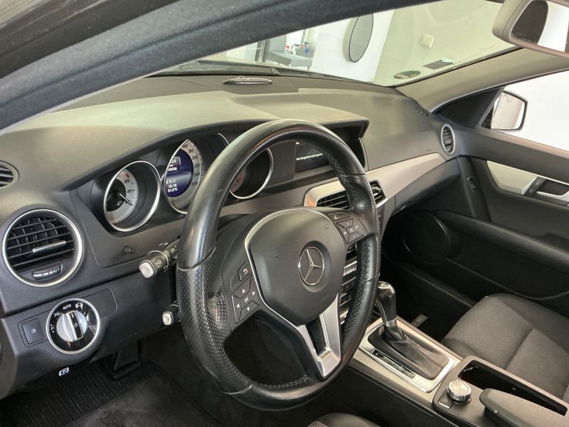 Mercedes-Benz C-Klasse C 180 CGI T BlueEfficiency Avantgarde 2014 – снимка 34