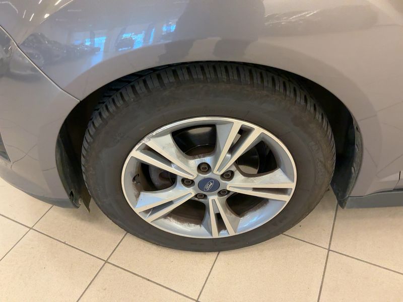 Ford C-Max 1.6 TDCi Trend 2015 – снимка 17