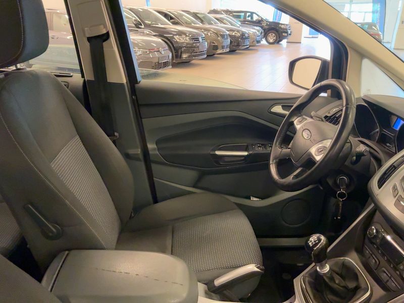 Ford C-Max 1.6 TDCi Trend 2015 – снимка 11