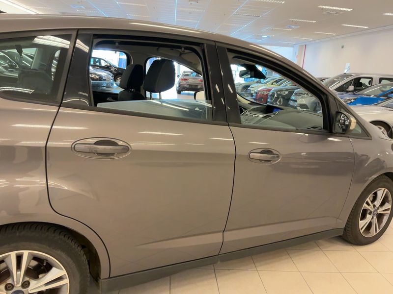 Ford C-Max 1.6 TDCi Trend 2015 – снимка на щета