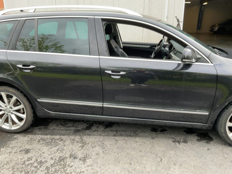 Skoda Superb 2.0 TDI Elegance 2015 – снимка 10