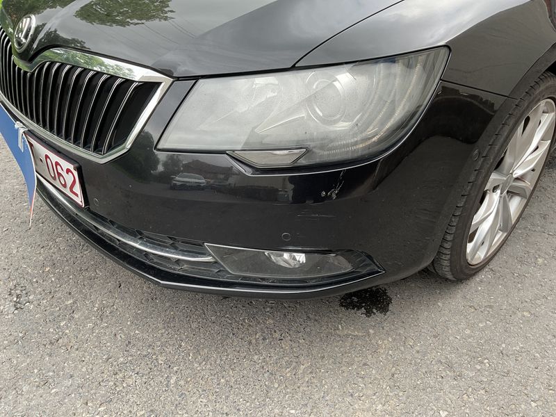 Skoda Superb 2.0 TDI Elegance 2015 – снимка 30