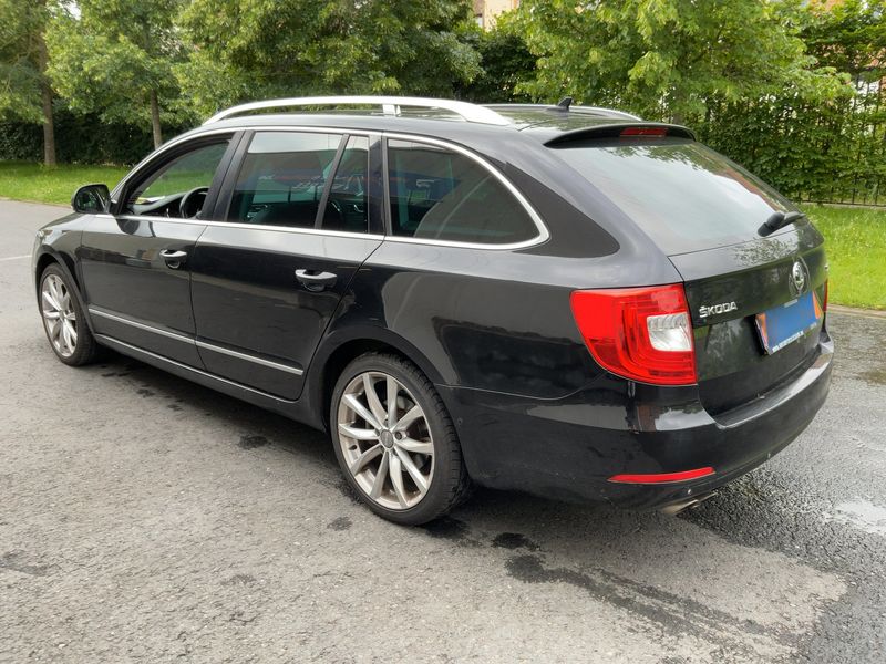 Skoda Superb 2.0 TDI Elegance 2015 – снимка 6