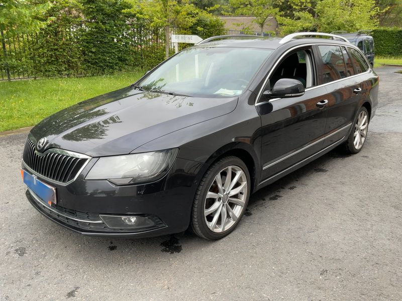 Skoda Superb 2.0 TDI Elegance 2015 – снимка 1