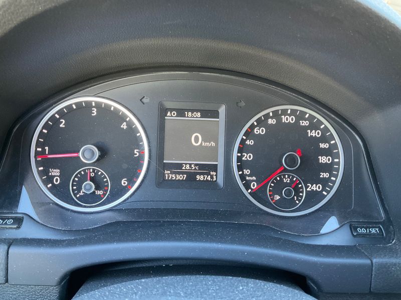 Volkswagen Tiguan 2.0 TDI Sport & Style BlueMotion Tech 2014 – снимка 18