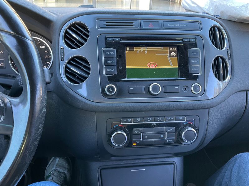 Volkswagen Tiguan 2.0 TDI Sport & Style BlueMotion Tech 2014 – снимка 24
