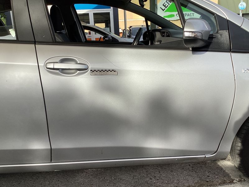 Toyota Yaris 1.5 Hybrid 2016 – снимка 24
