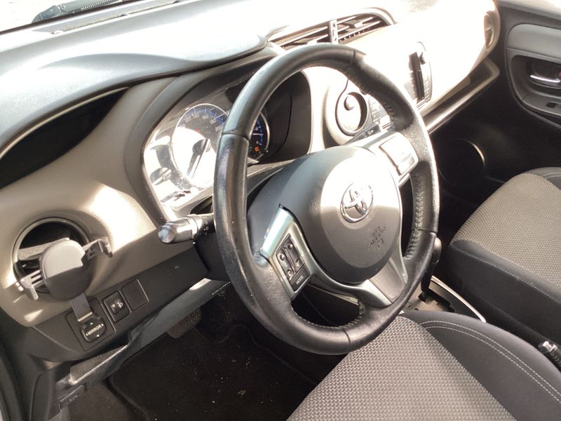 Toyota Yaris 1.5 Hybrid 2016 – снимка 26