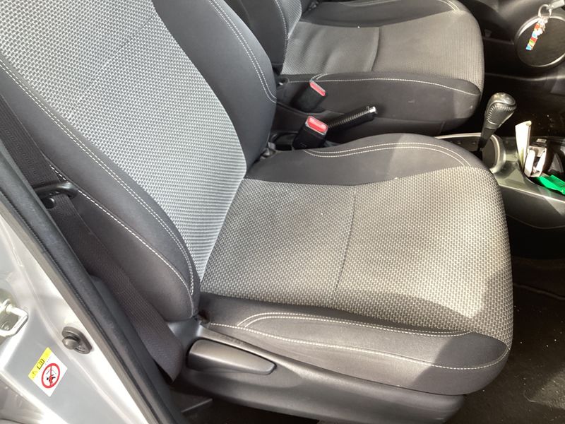 Toyota Yaris 1.5 Hybrid 2016 – снимка 25
