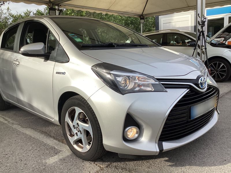 Toyota Yaris 1.5 Hybrid 2016 – снимка 12