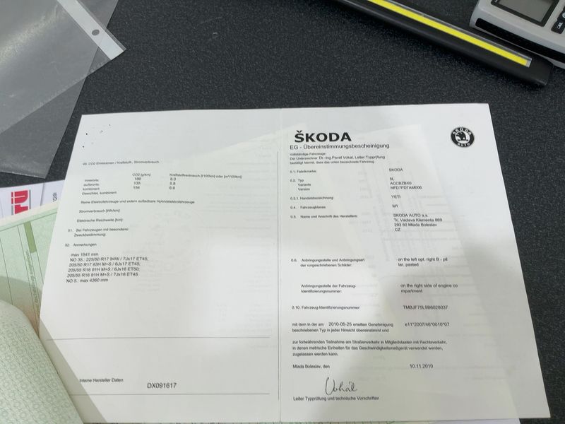 Skoda Yeti 1.2 TSI Ambition Plus Edition 2010 – снимка 22