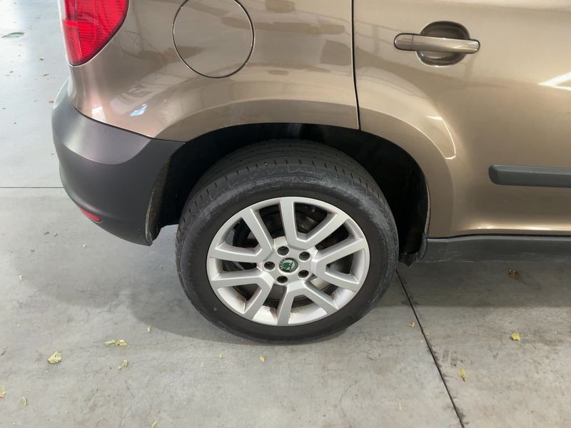 Skoda Yeti 1.2 TSI Ambition Plus Edition 2010 – снимка 9