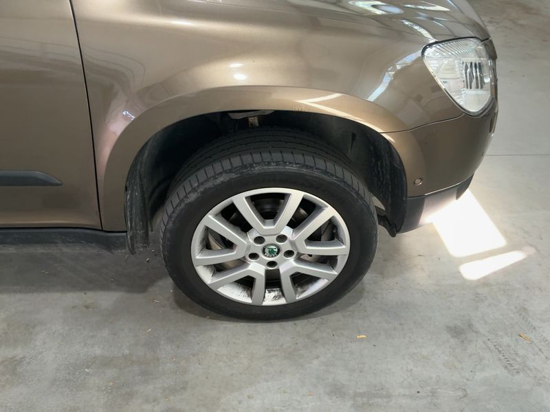 Skoda Yeti 1.2 TSI Ambition Plus Edition 2010 – снимка 11