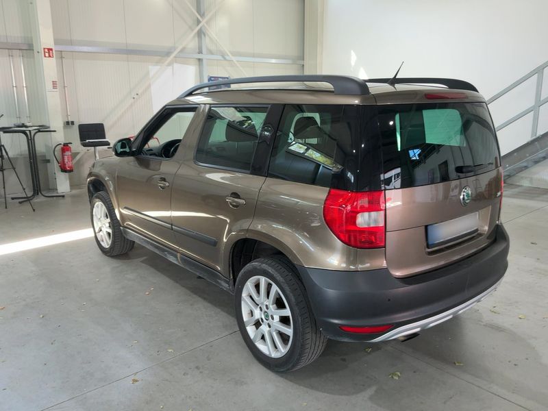 Skoda Yeti 1.2 TSI Ambition Plus Edition 2010 – снимка 6