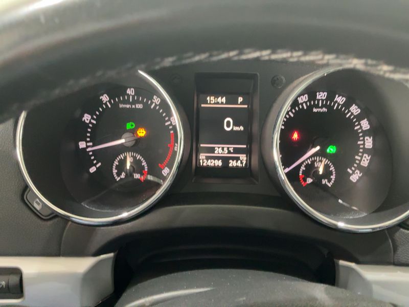 Skoda Yeti 1.2 TSI Ambition Plus Edition 2010 – снимка 19