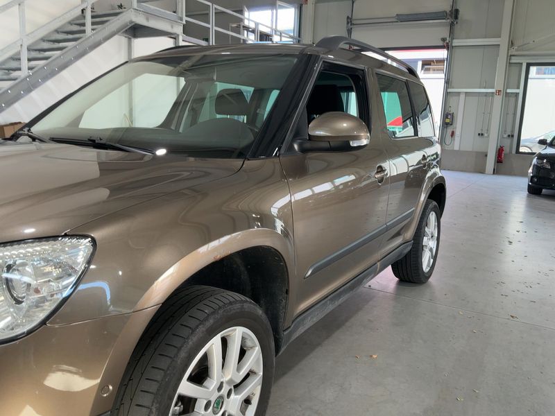 Skoda Yeti 1.2 TSI Ambition Plus Edition 2010 – снимка 2