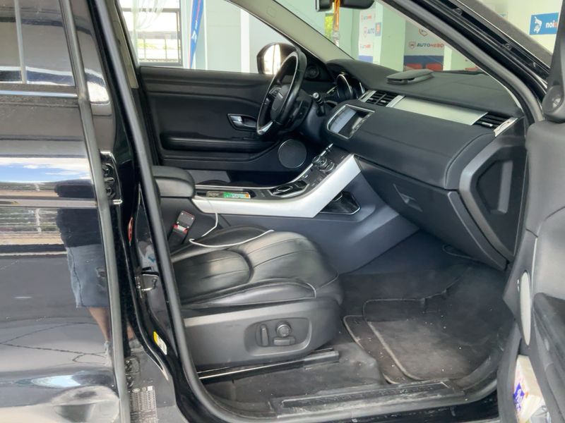 Land Rover Evoque 2.0 Td4 SE 2018 – снимка 16