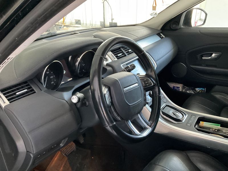 Land Rover Evoque 2.0 Td4 SE 2018 – снимка 32