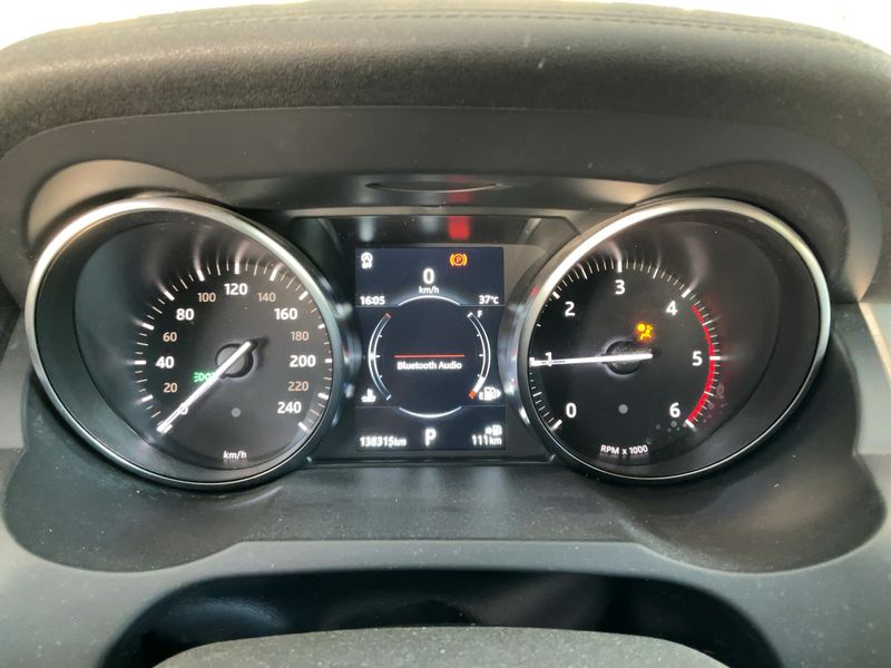 Land Rover Evoque 2.0 Td4 SE 2018 – снимка 18