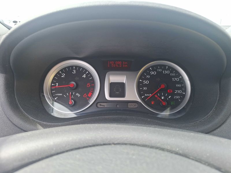 Renault Clio 1.5 dCi Dynamique 2009 – снимка 12