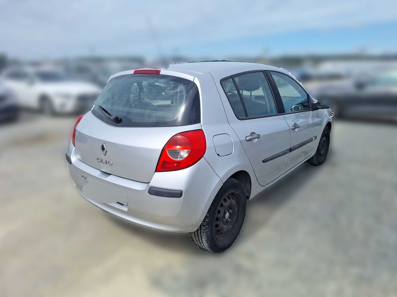 Renault Clio 1.5 dCi Dynamique 2009 – снимка 5