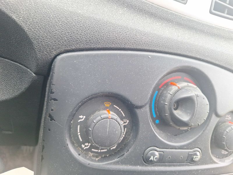 Renault Clio 1.5 dCi Dynamique 2009 – снимка 64
